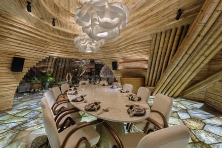 Luna Beach Club